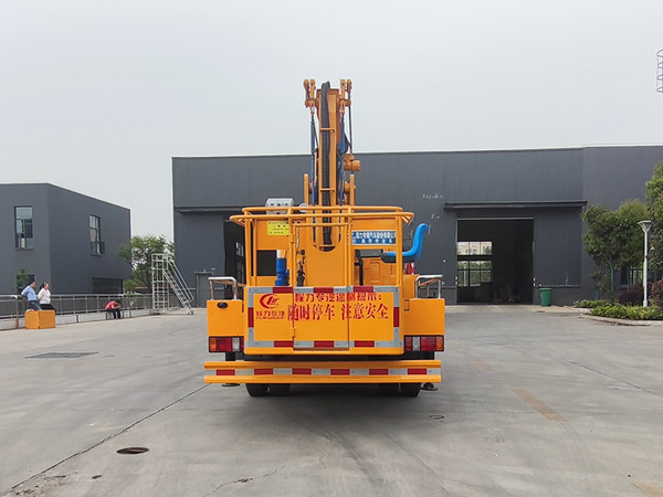 江鈴17.6米高空作業車